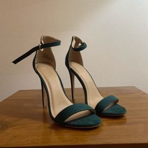 Charlotte Russe “Rebekah” in Teal // Size 7